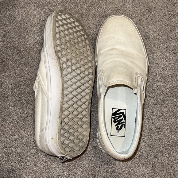 Vans - Picture 2 of 3